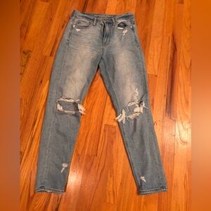 american eagle skinny jeans with holes in the knees regular length